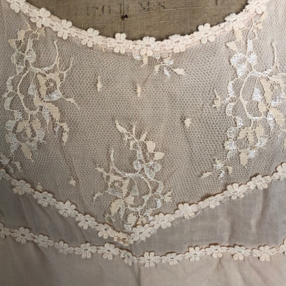 Dress - Picture 2 of 4